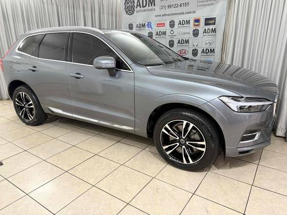 VOLVO XC60 2.0 T8 HYBRID MOMENTUM AWD GEARTRONIC